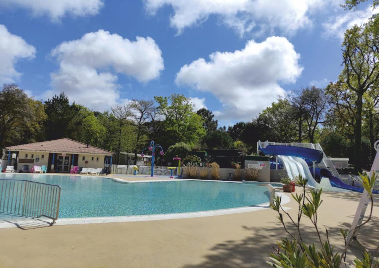 Grand Mobile-Home 45M2 Au Calme Et Au Bord De Mer Сен-Бревен-ле-Пен Экстерьер фото