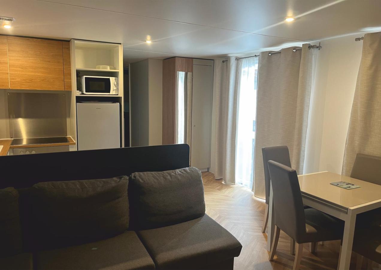 Grand Mobile-Home 45M2 Au Calme Et Au Bord De Mer Сен-Бревен-ле-Пен Экстерьер фото