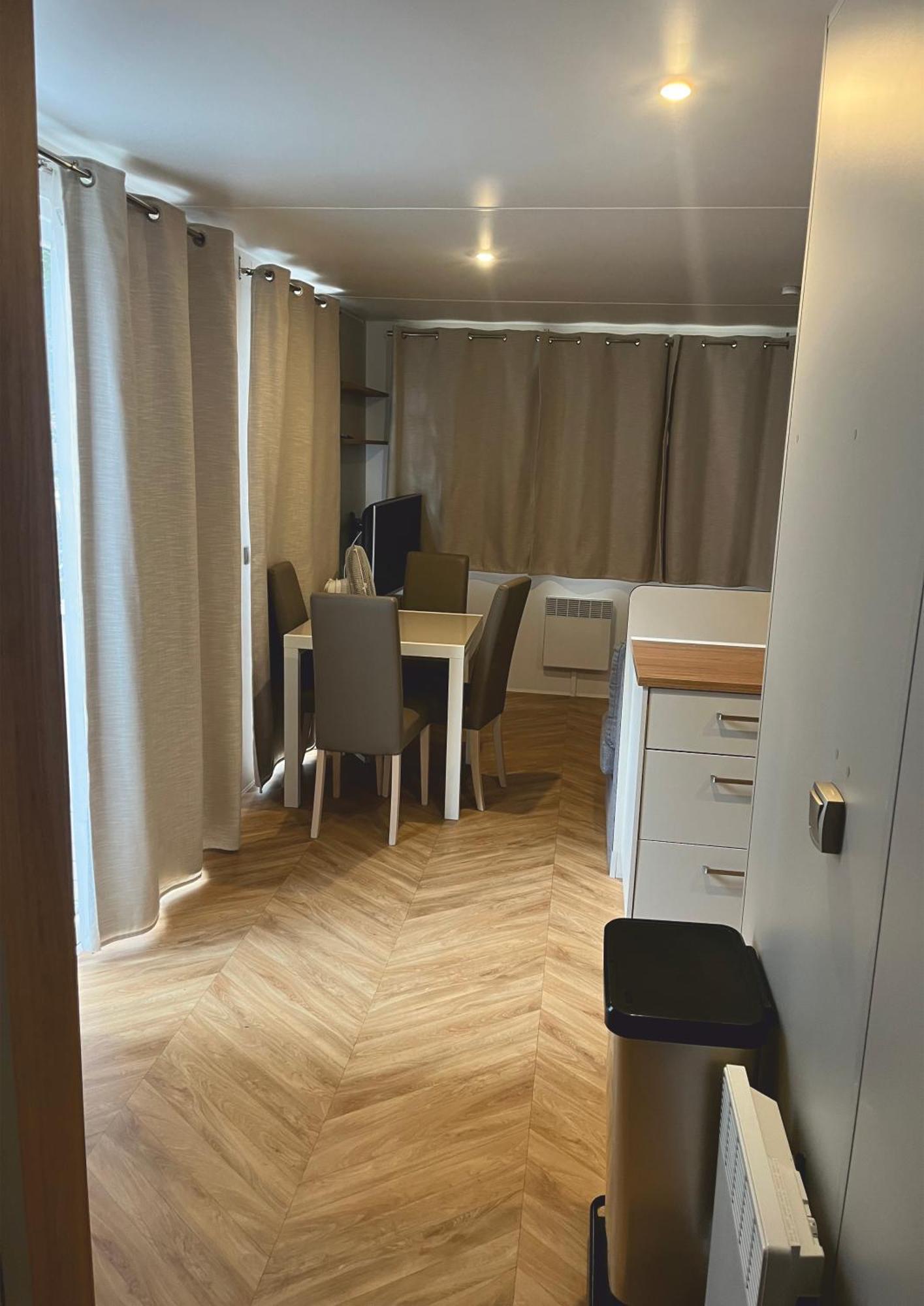 Grand Mobile-Home 45M2 Au Calme Et Au Bord De Mer Сен-Бревен-ле-Пен Экстерьер фото